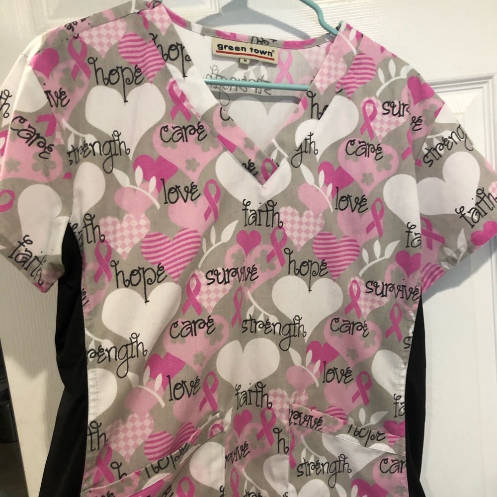 Scrub Top size medium